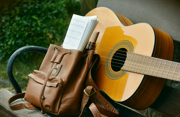 choisir modele de guitare classique | Cours de Musique à Namur & Wépion - www.musique-namur.be